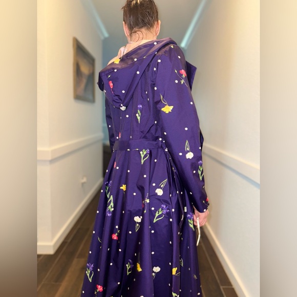 Elegant Purple Floral Dress - Picture 3 of 9